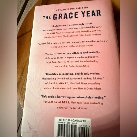 🤓 The Grace Year by Kim Liggett Book - Picture 2 of 4